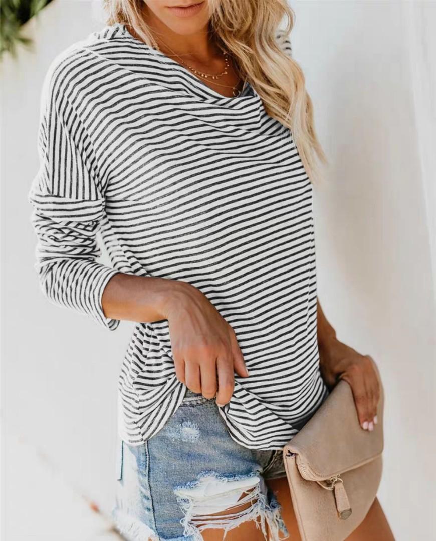 Off shoulder (Category: Bikinis & Swimsuits) located in Singapore. Submitted by limchinchoo (Listing ID 278808917, Image 3). Description: Can fit up to XL.