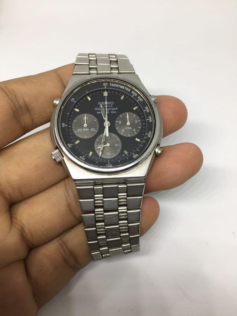 Rare Seiko chronograph quartz sports 100 7A28-7070 watch for mens, Men's  Fashion, Watches & Accessories, Watches on Carousell