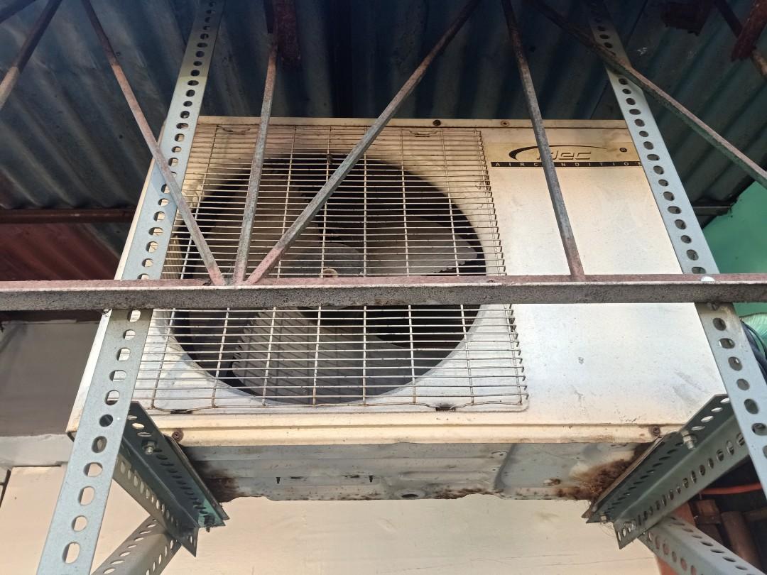 SPLIT TYPE AC RUSH (Category: Air Conditioning and Heating) located in Del Monte. Submitted by arverizonrealestate (Listing ID 278694862, Image 1). Description: SPLIT TYPE 1.5 HORSEPOWER.