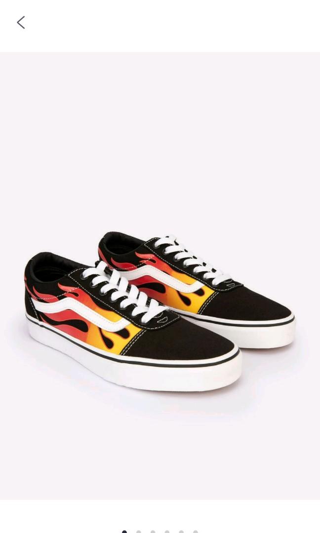 Vans Original Sneaker Brandnew (Category: Sneakers) located in Pateros City. Submitted by bodegasale (Listing ID 278686574, Image 1). Description: New Original With box.
