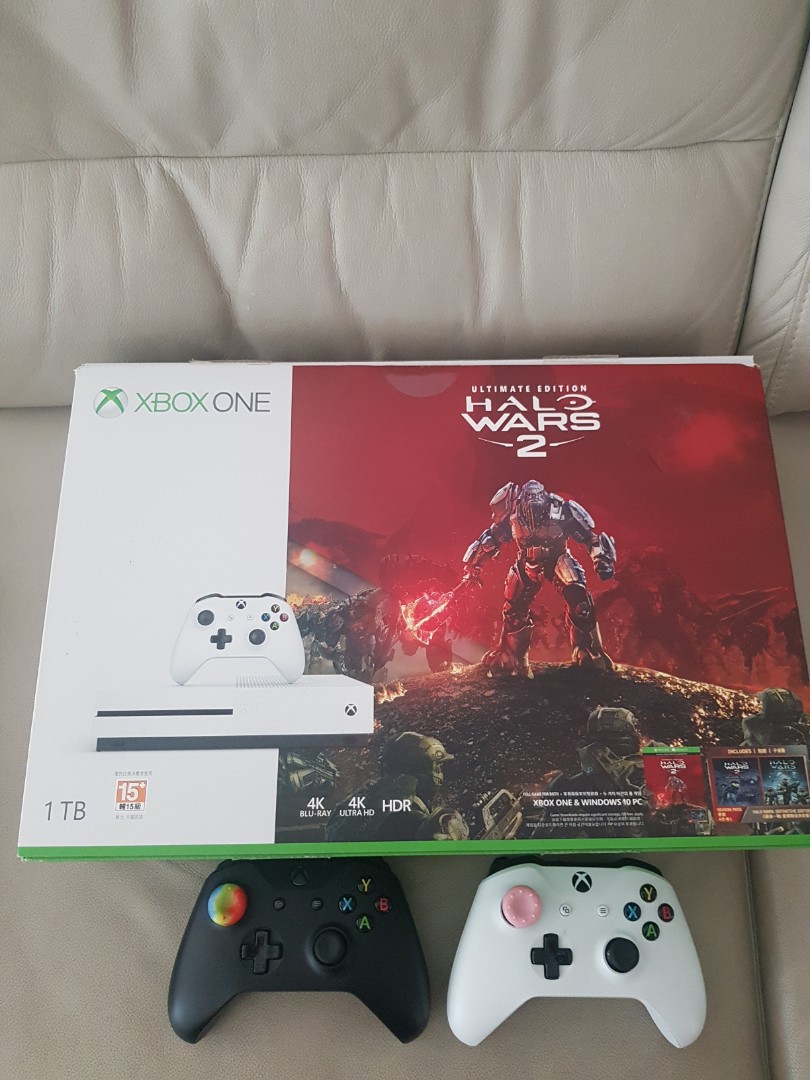 Xbox one top 1tb fifa 20