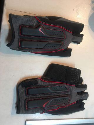 Nike authentic gloves ( medium)