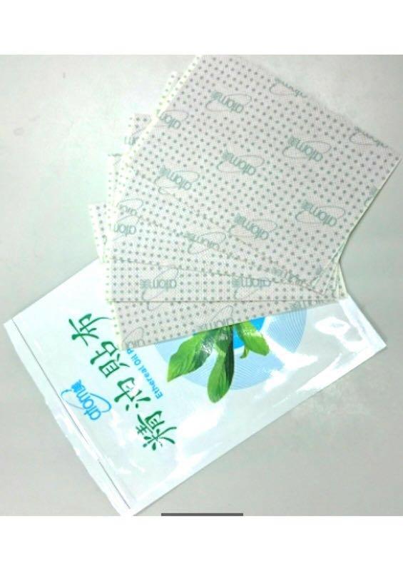 Atomy Ethereal Oil Patch (Category: Foot Care) located in Singapore. Submitted by OneSixTwoHomeLiving (Listing ID 278957708, Image 2). Description: Atomy oil patch is made of natural ingredients including root herbal plant, peppermint essential oil, winter green essential oil, etc which is proven safe to use, fast and effective patch that provide cooling and soothing pain relief for knee pain, back pain, stiff neck, chest tightness, migraine, hea