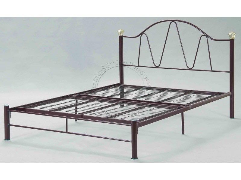 Bed Frame (Category: Free Items) located in Singapore. Submitted by dralexj33 (Listing ID 278874411, Image 1). Description: Metal bed frame queen size FOC SELF COLLECT .