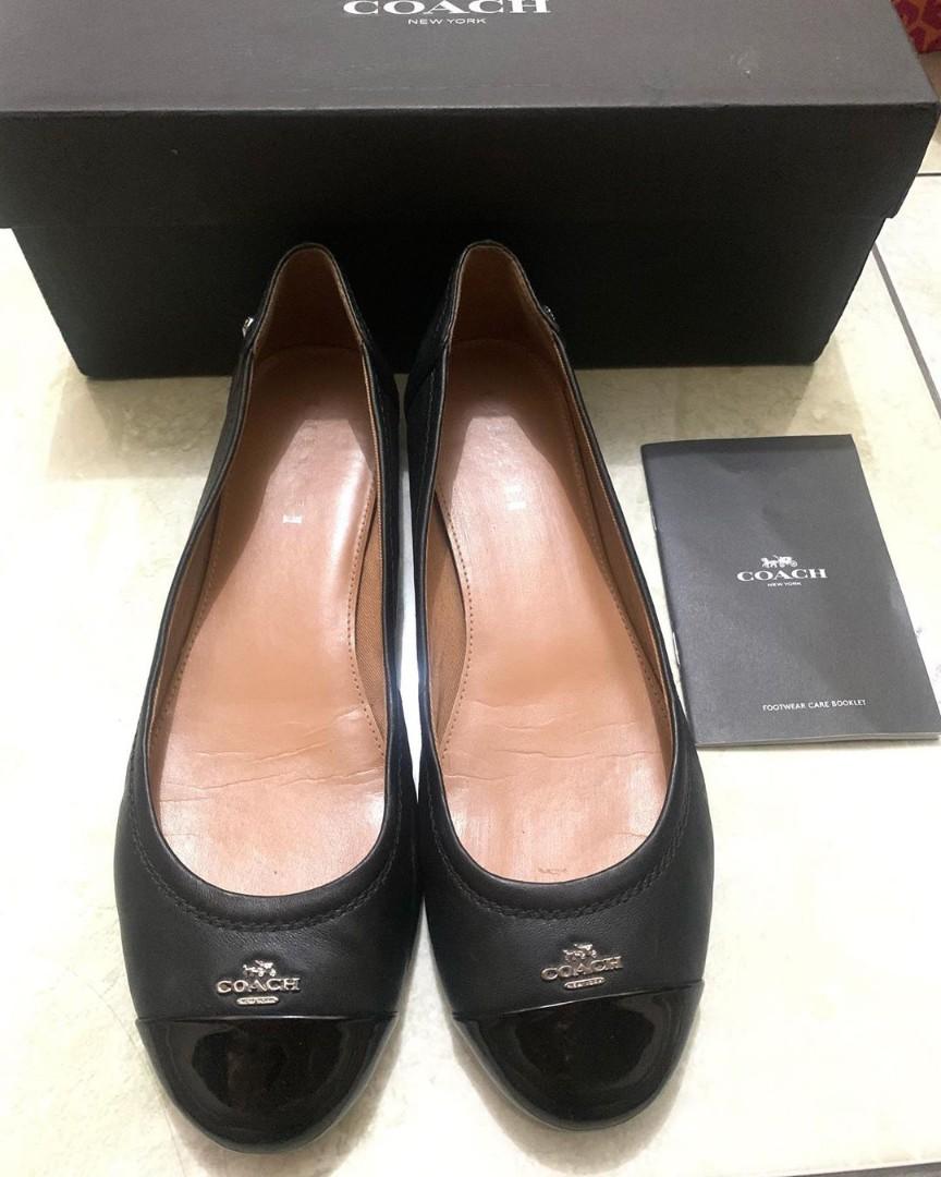Coach chelsea Flat shoes size 39cm insole 25 5 cm Like New Fesyen