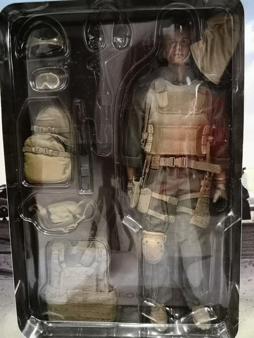 Hot Toys - USMC II M. E. F. Marine Expeditionary Force, Special Operation  Training Group, 1:6 scale