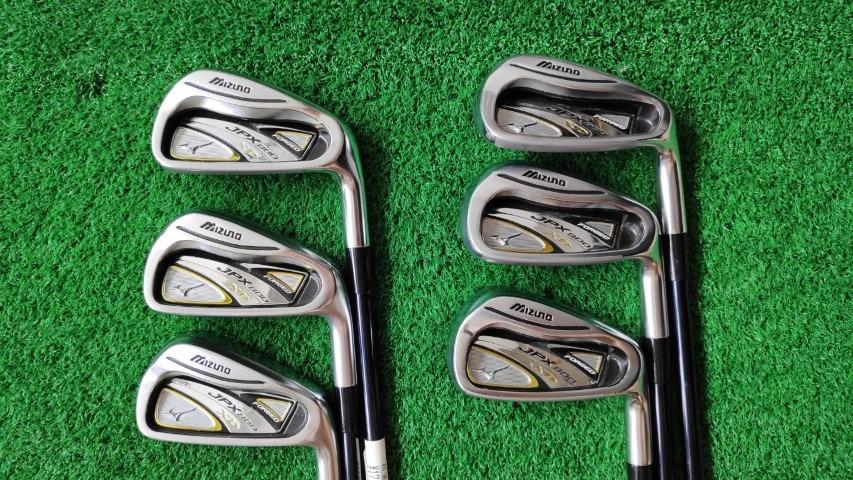 Mizuno JPX 800 XD Forged 6S Graphite Golf Iron Set Regular