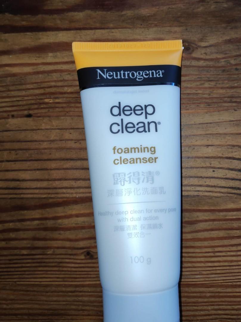neutrogena deep clean foaming cleanser 100g
