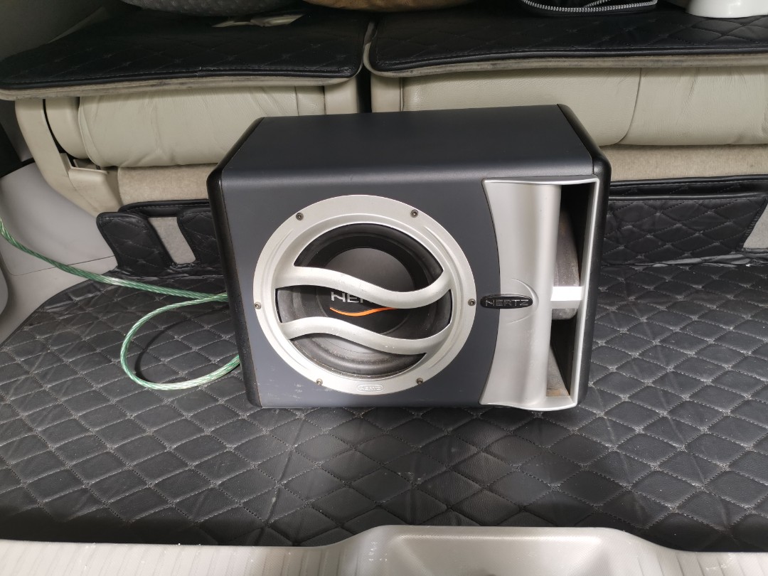 Subwoofer Hertz EBX200R 8 inch, Audio, Soundbars, Speakers & Amplifiers