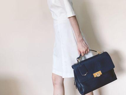 全新 法國帶回 巴黎世家BALENCIAGA  經典包 深藍色 原價7萬元💰情人節 禮物 送禮 生日 名牌 名牌包 精品 限量 禮物 藍色 手提 肩背 斜背 公事包 辦公 面試 穿搭 時尚 時髦 配件