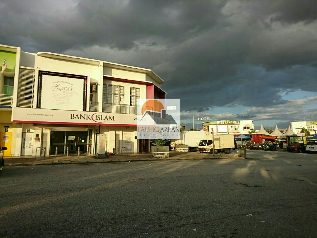 Enstek Shop Office Business Mercato Enstek Near Klia Nilai Sepang Property Rentals On Carousell