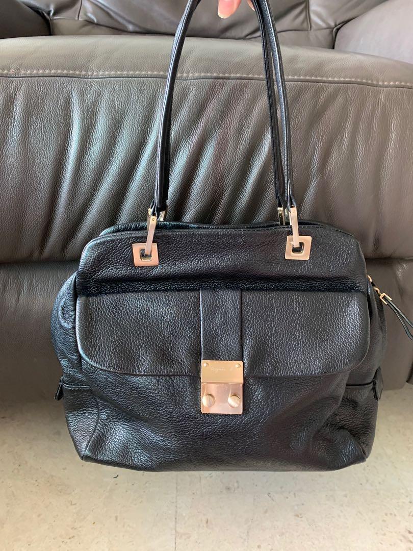 Agnes Soft Shoulder Bag