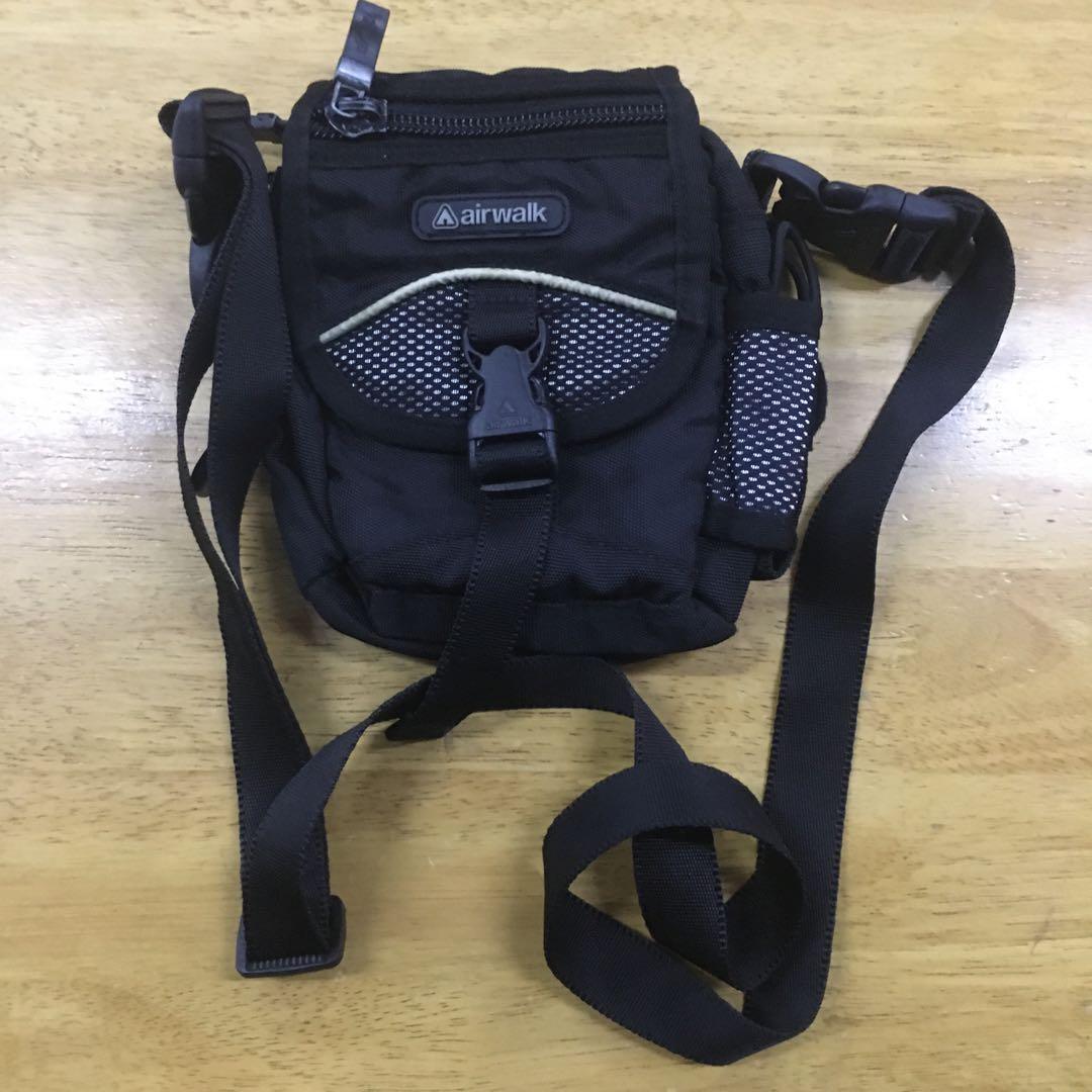 airwalk sling bag