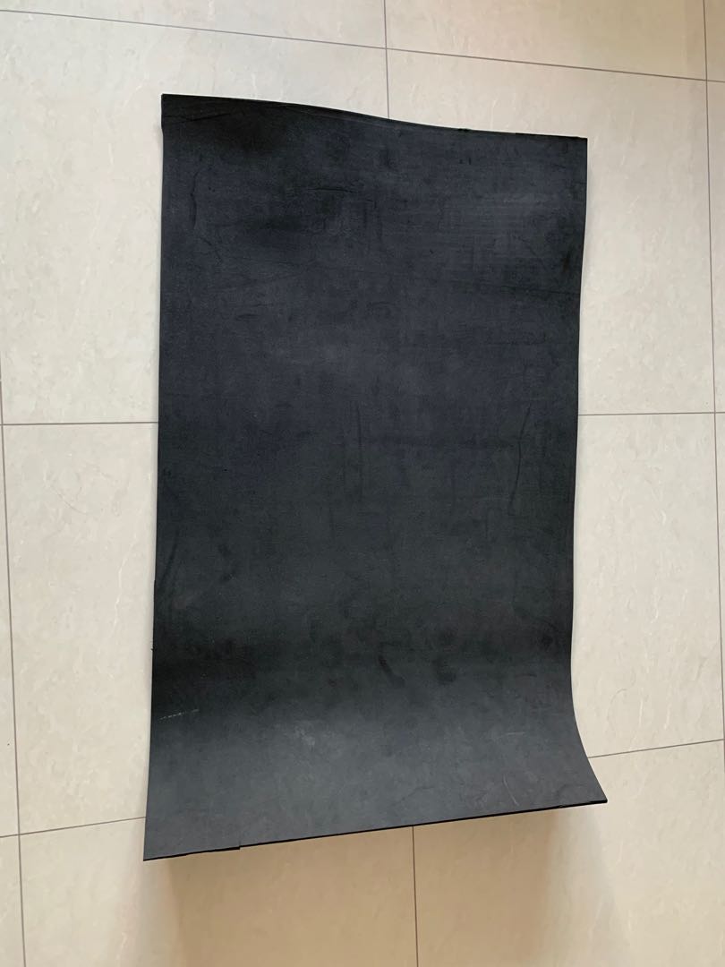 Aquarium tank rubber mat 70cm x 55cm, Pet Supplies, Homes & Other Pet Accessories on Carousell