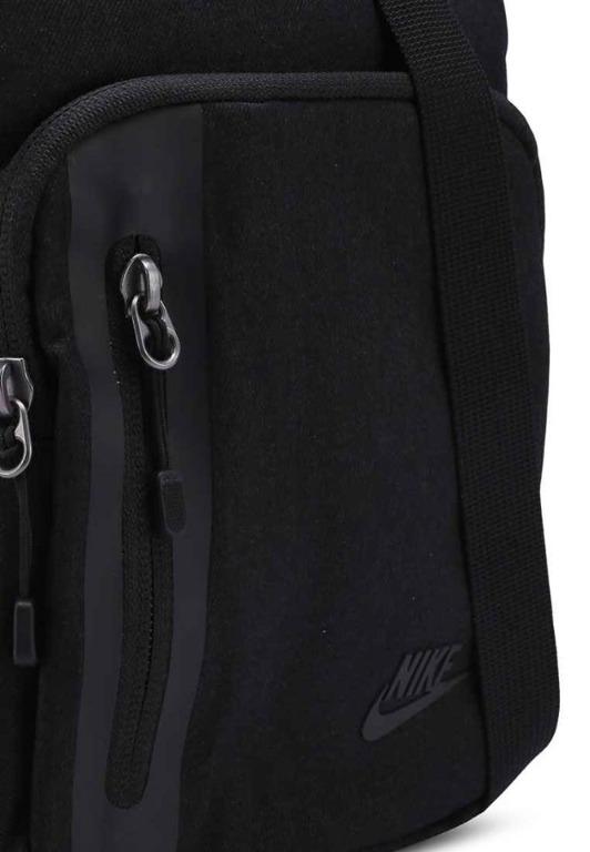 nike core sling bag