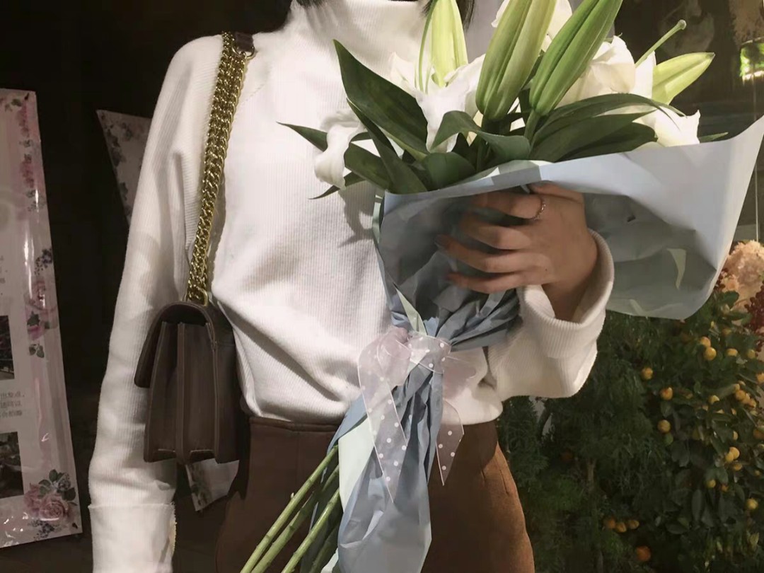 Chain sling bag in Caramel brown, Women's Fashion, Bags & Wallets