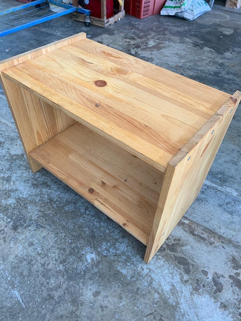 Coffee Table (Category: Tables & Sets) located in Skudai. Submitted by andylaw0010 (Listing ID 279039840, Image 1). Description: .