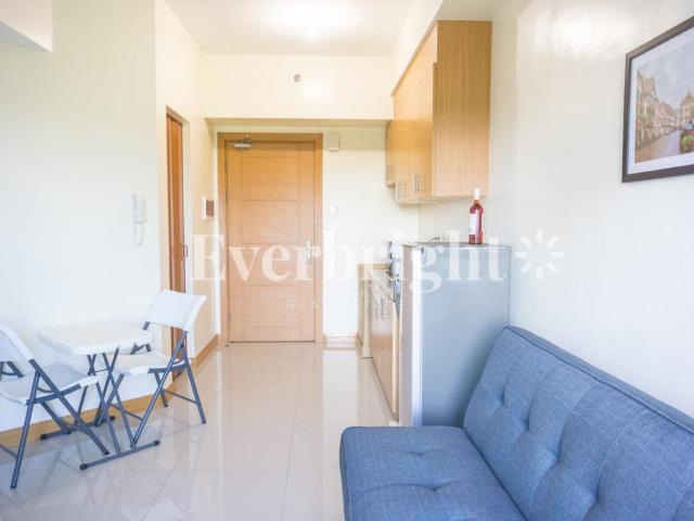 FOR RENT Fully Furnished 1BR unit in Trion Towers
