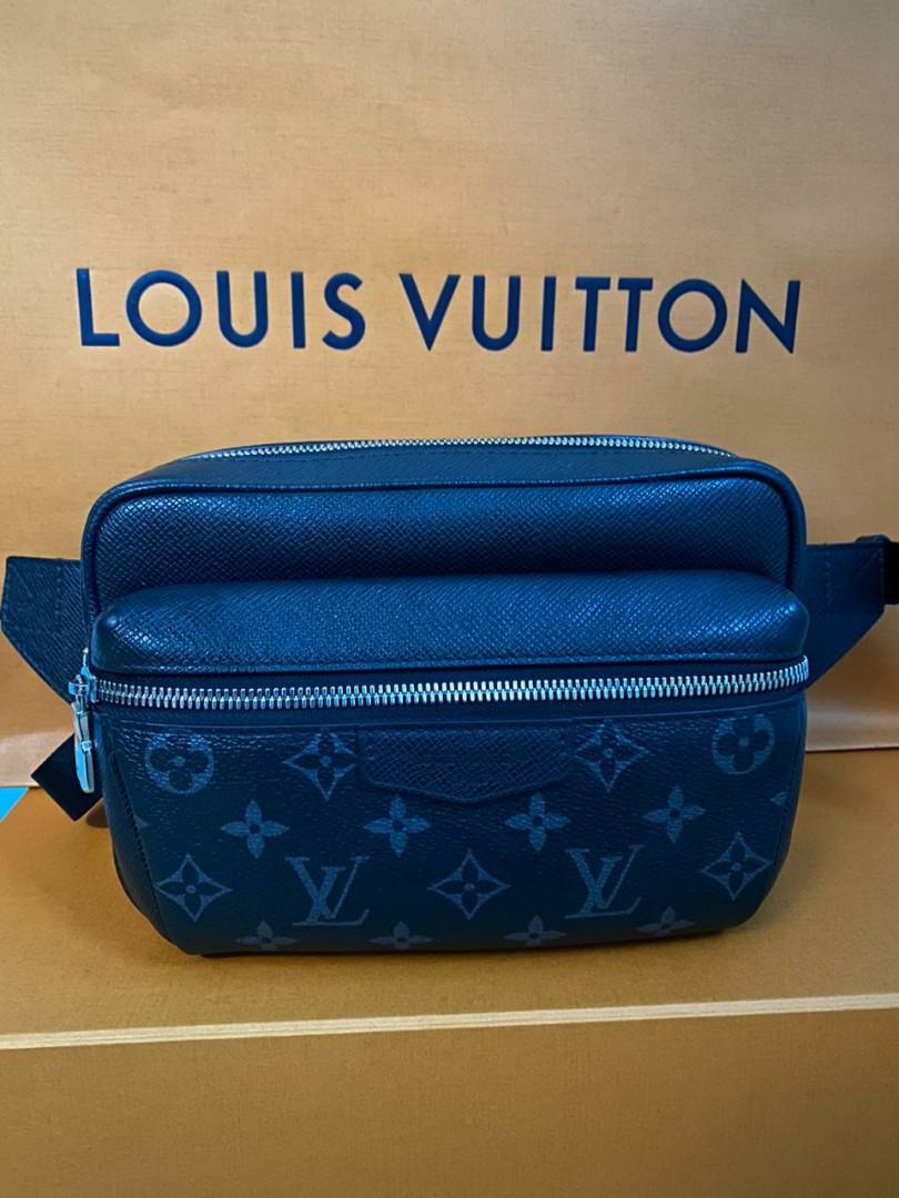 Jual Tas Louis Vuitton Galaxy Bumbag Waist bag - Kota Surabaya - Platinum  Apparel