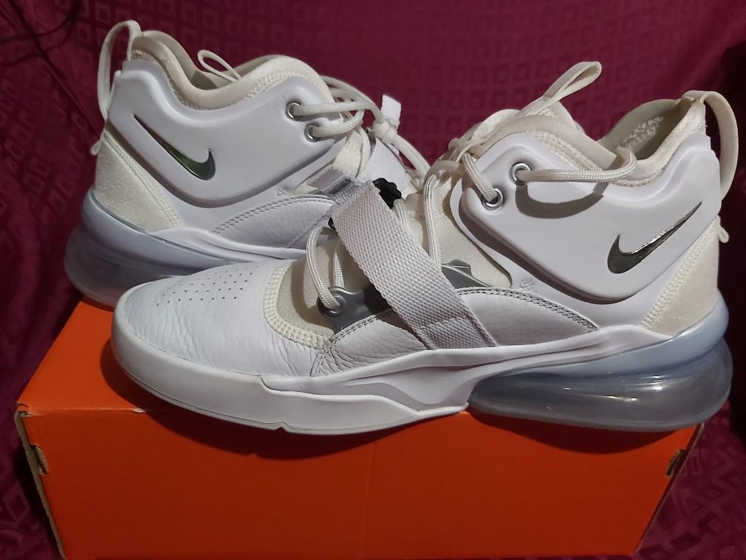Nike Airforce 270 100% Original and Authentic (Category: Sneakers) located in Pateros City. Submitted by bodegasale (Listing ID 279173987, Image 2). Description: 100% Authentic and Original Minsan lang nagamet Makinis 0a ang shoea.