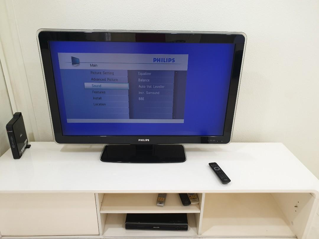 Philips LCD TV 42inch Full HD, TV & Home Appliances, TV & Entertainment ...
