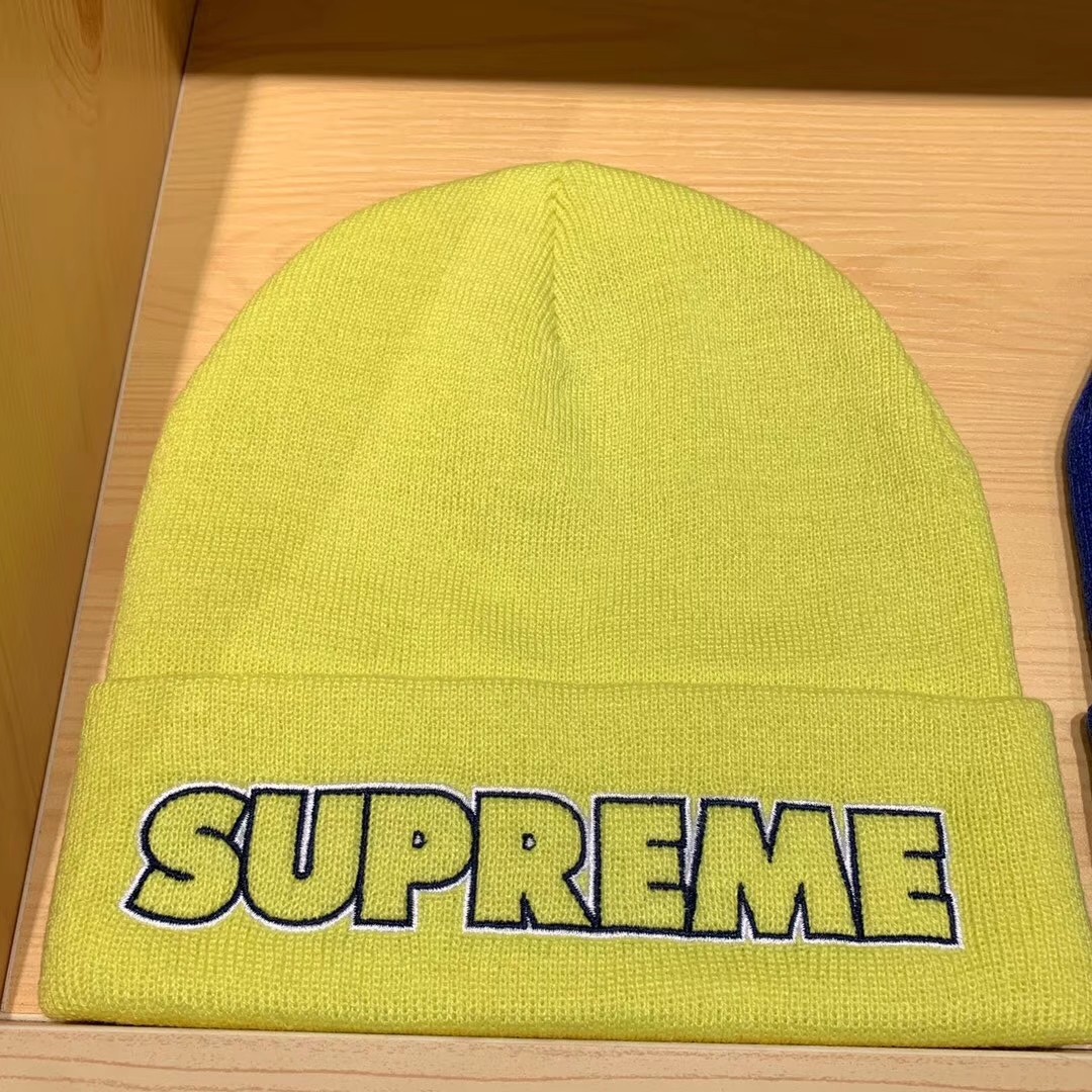 Supreme outline beanie outlet