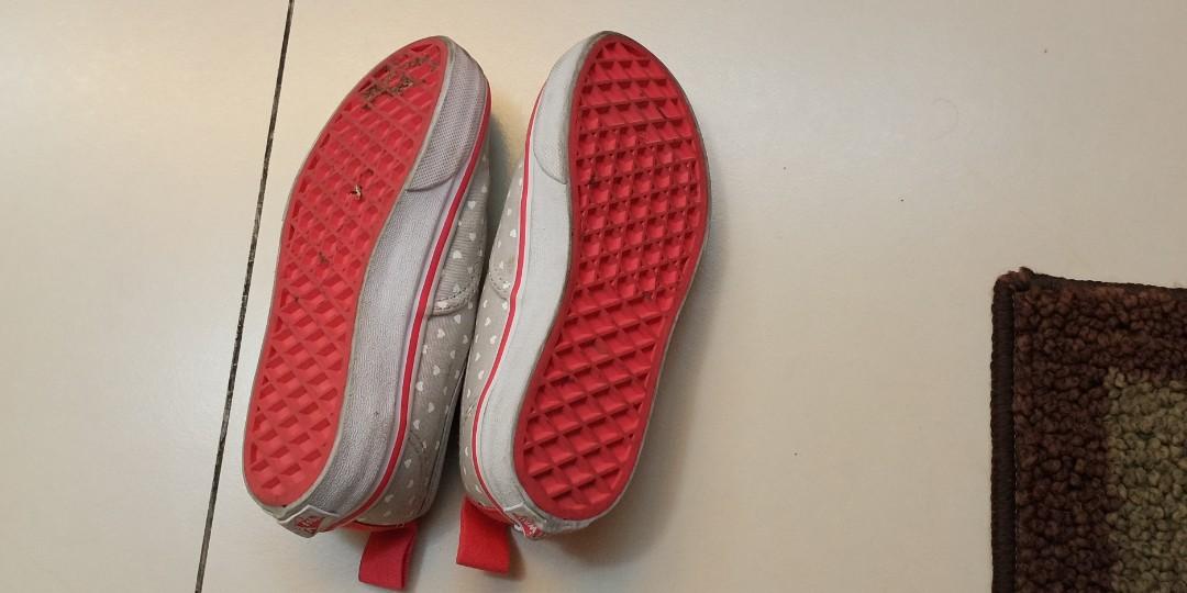 Vans sneakers shoes 12.5 (Category: Babies & Kids Fashion) located in San Juan City. Submitted by stephyap1 (Listing ID 279158997, Image 3). Description: Excellent condition, barely used.