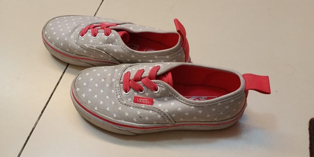 Vans sneakers shoes 12.5 (Category: Babies & Kids Fashion) located in San Juan City. Submitted by stephyap1 (Listing ID 279158997, Image 2). Description: Excellent condition, barely used.
