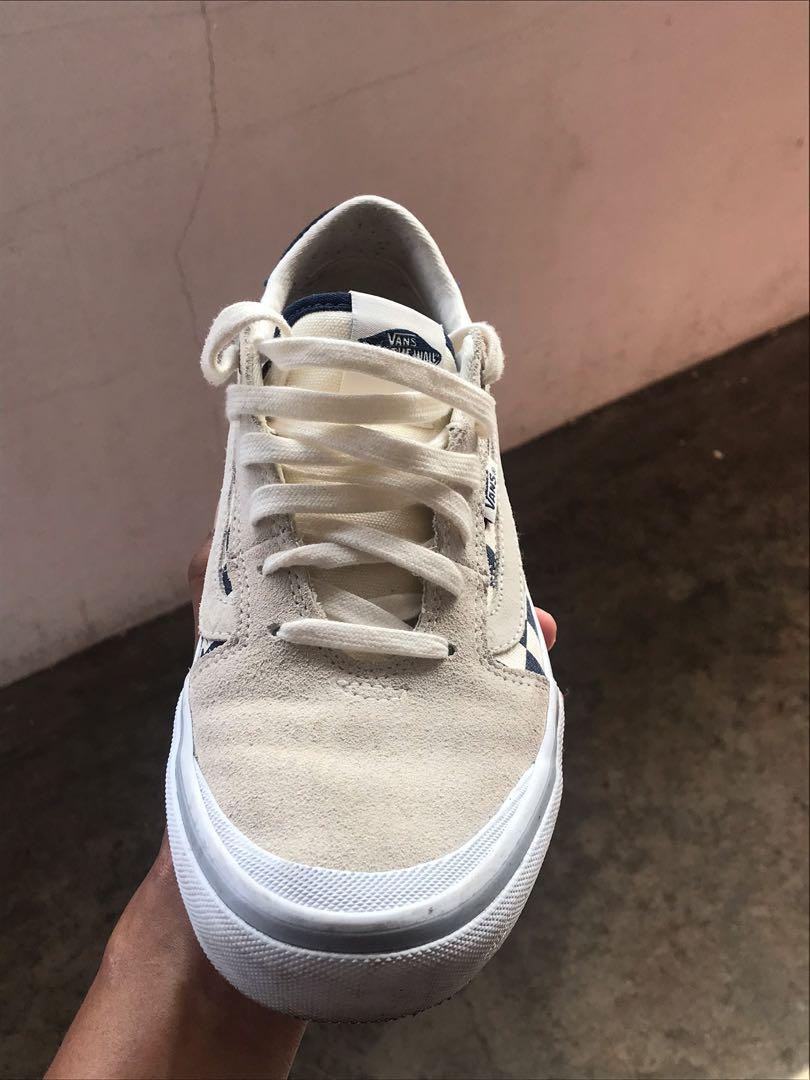 Vans x independent style 112 sales blue & white checkerboard skate shoes