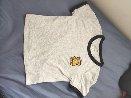 CUTE GRAPHIC TEE.