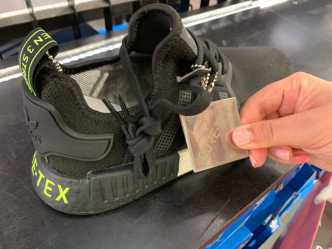 Nmd r1 gore tex hot sale
