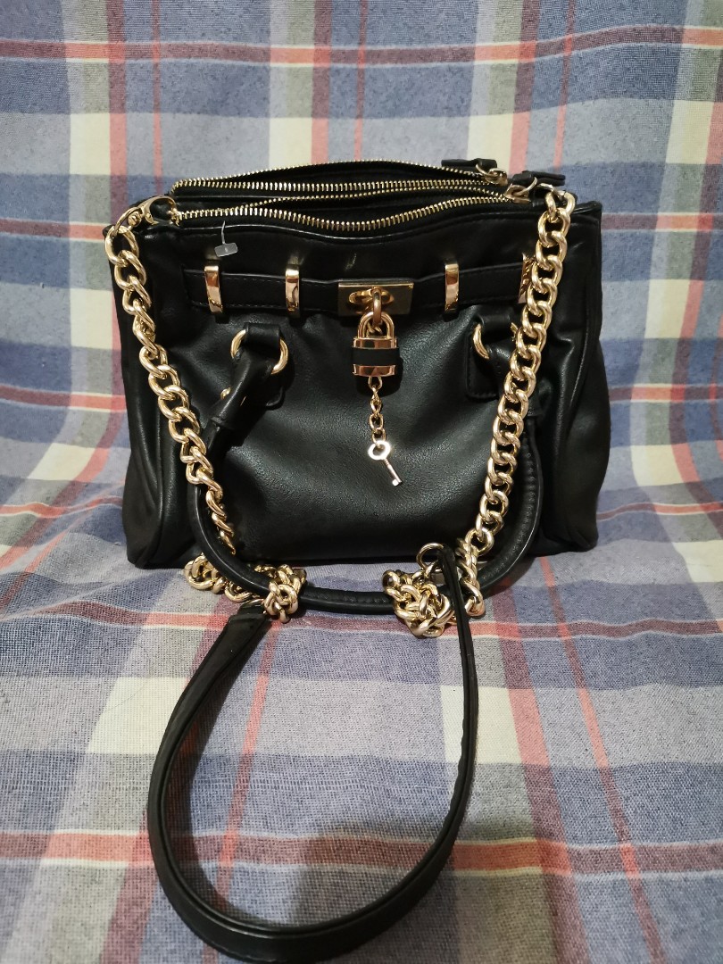 ALDO CHAIN SLING BAG, Luxury, Bags & Wallets on Carousell