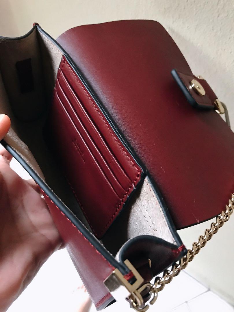 Chloe Faye wallet on chain, Women's Fashion, Bags & Wallets, Purses &  Pouches on Carousell
