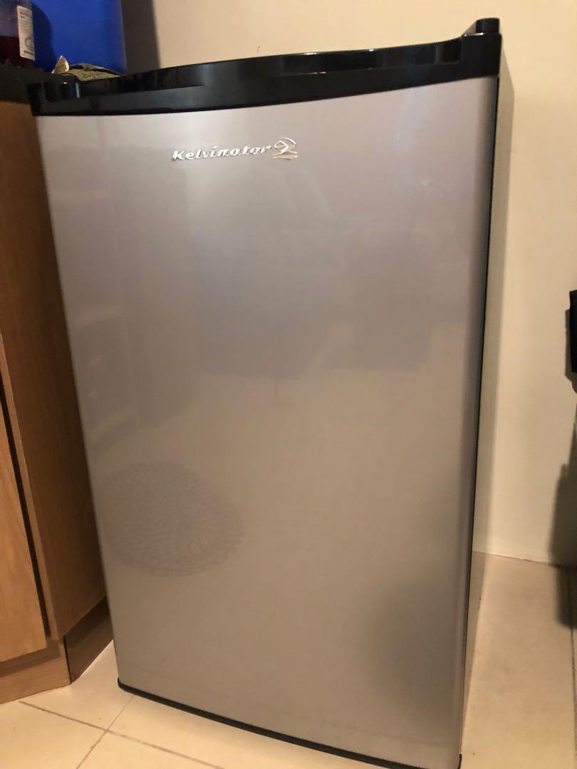 Kelvinator Mini Refrigerator, TV & Home Appliances, Kitchen Appliances