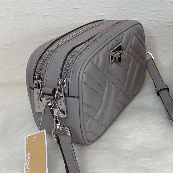 michael kors peyton camera bag
