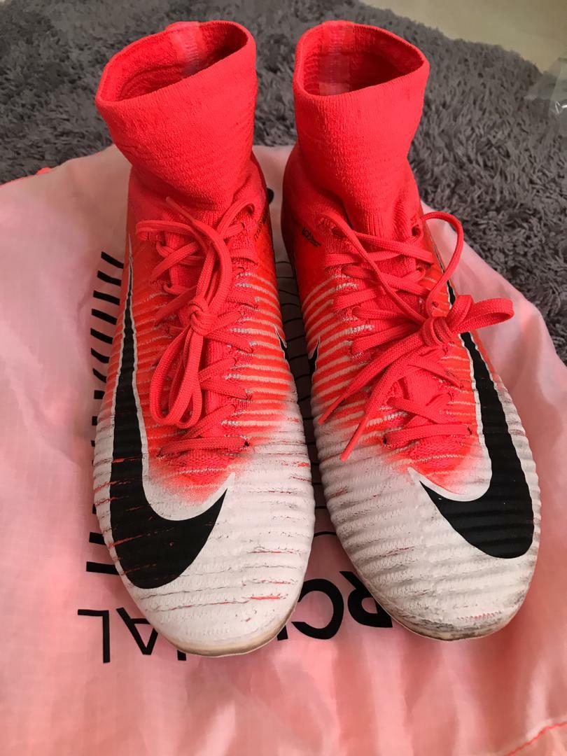 nike mercurial superfly pink