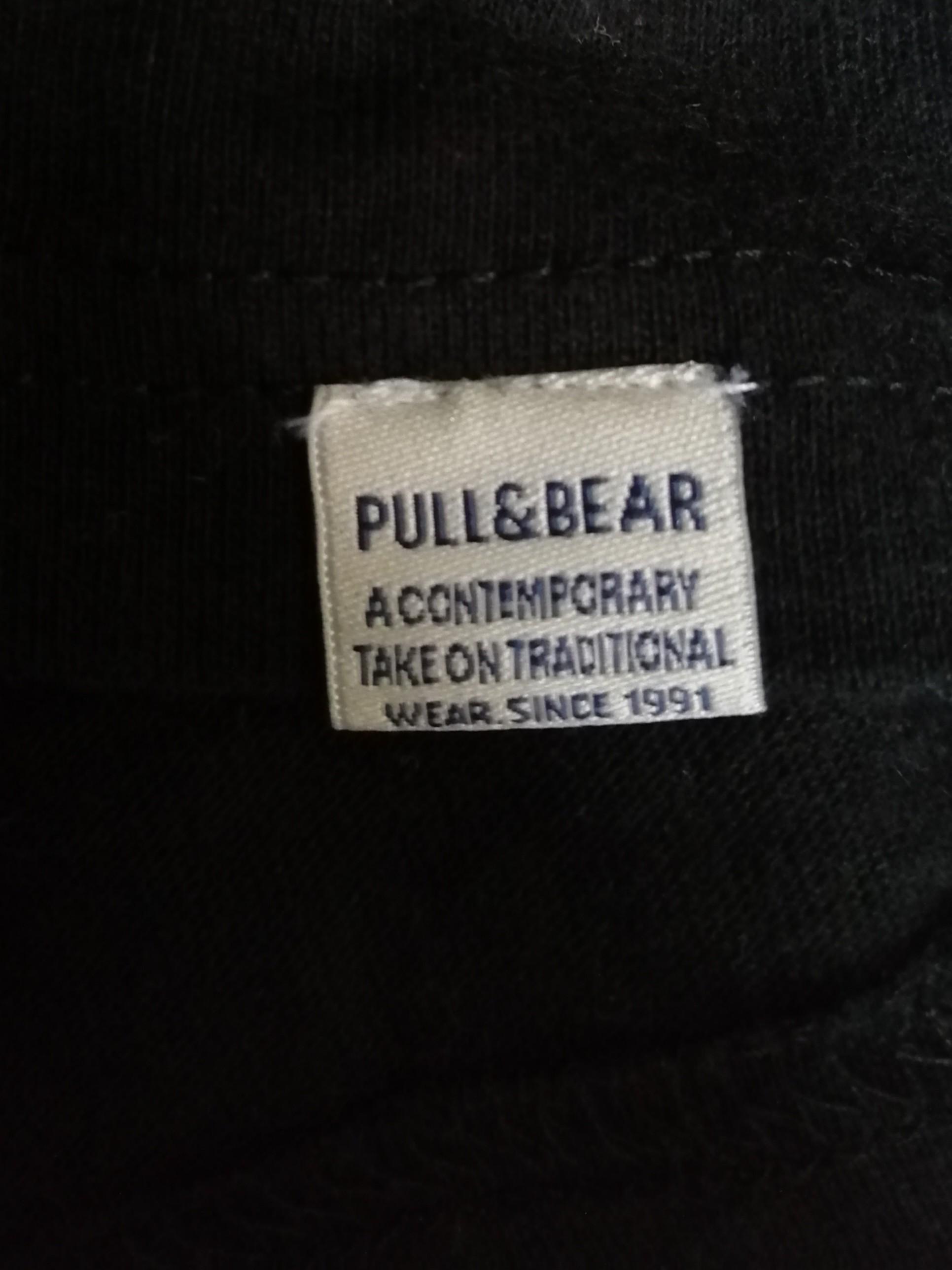 Pull & Bear T-Shirt, Men'S Fashion, Tops & Sets, Tshirts & Polo Shirts On  Carousell