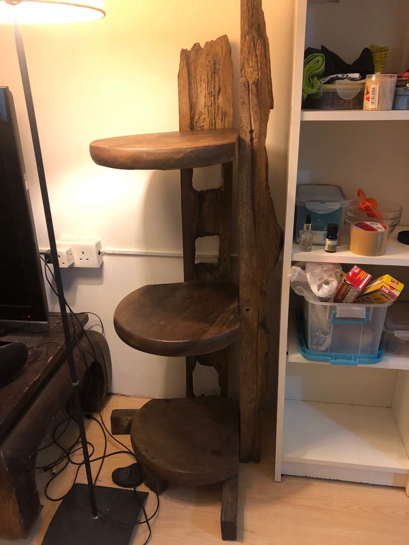 Rustic wooden display shelves, 傢俬＆家居, 傢俬, 書櫃、櫃子及架 Carousell