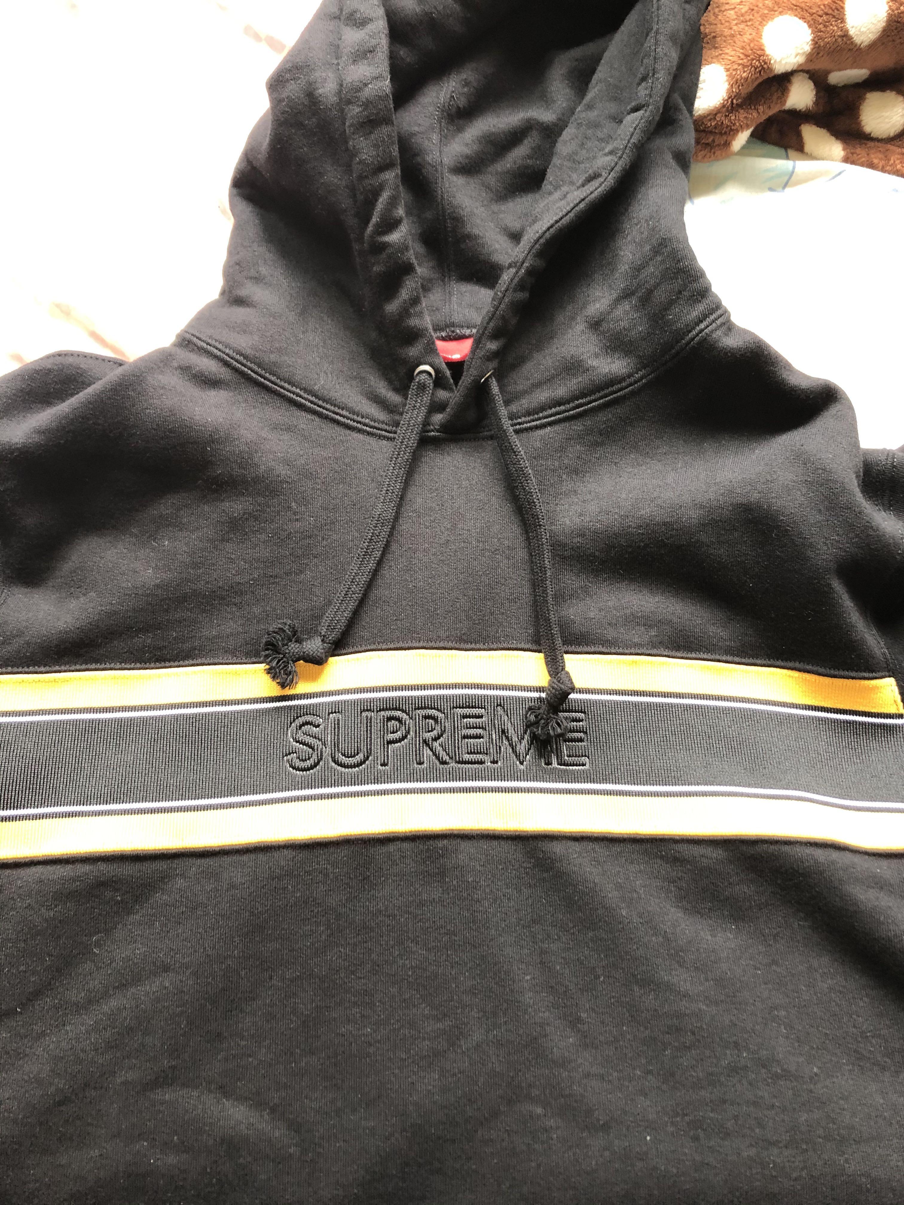 Supreme chest stripe online logo