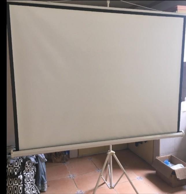 Tripod Type Projector Screen 70" x 70" (Category: Projectors) located in Manila. Submitted by goodviber.corp (Listing ID 279333525, Image 3). Description: .
