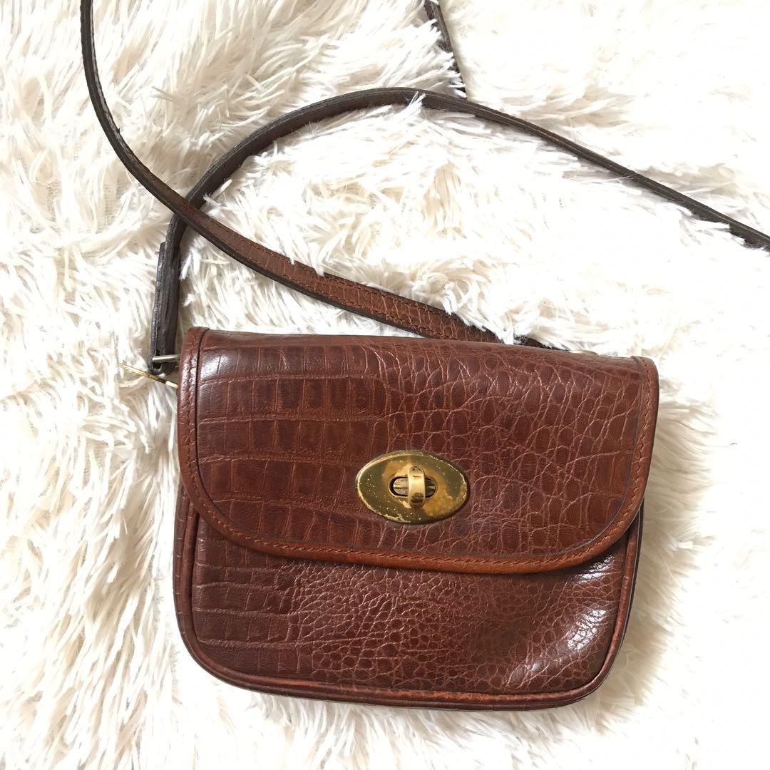 Vintage Mulberry sling bag, Women's Fashion, Bags & Wallets, Cross-body Bags  on Carousell