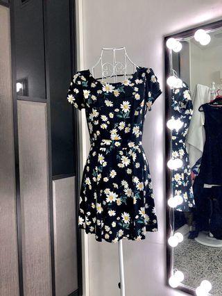 Forever 21 Cutout Floral Dress