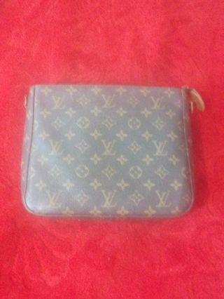 Goyard/Louis Vuitton bags