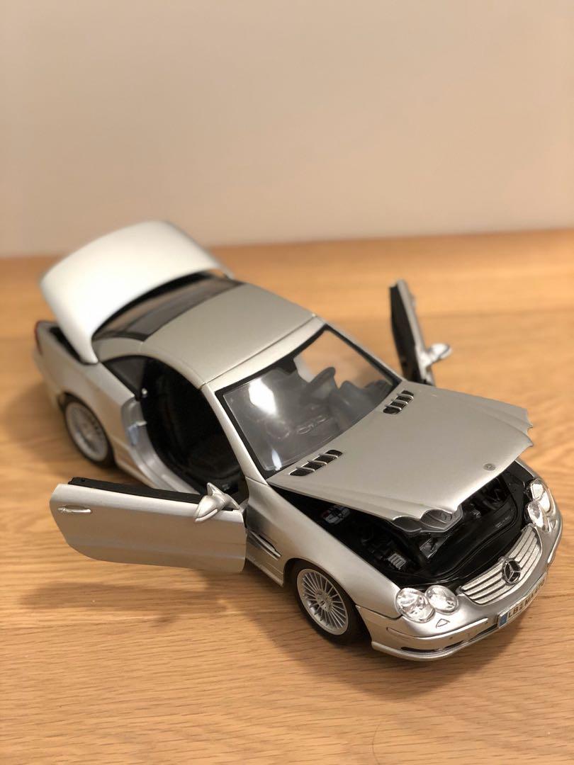 1:18 Mercedes SL55 AMG (R230) model car by Maisto 1/18