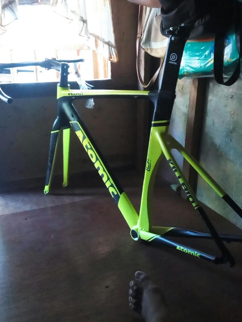 atomic villain frameset