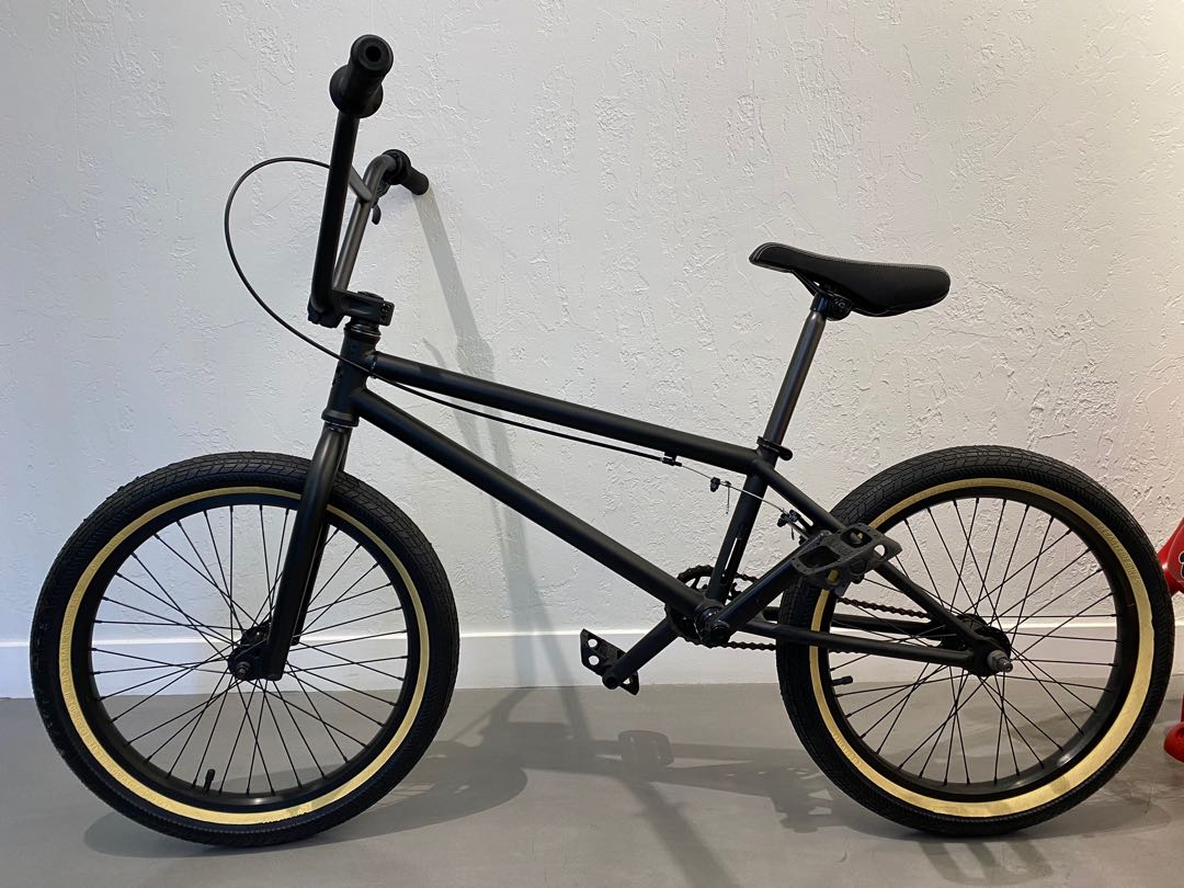 95% as New! Eastern Bike BMX, 運動產品 