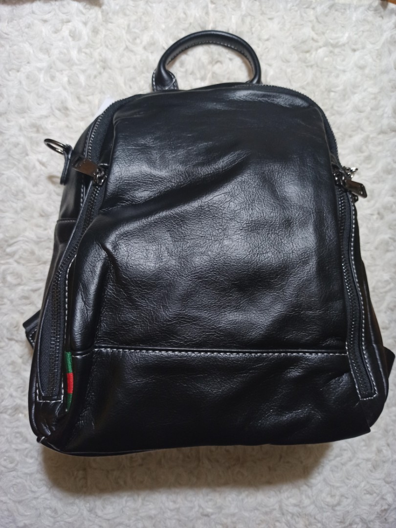 How R U 2 way Bag, Luxury, Bags & Wallets on Carousell