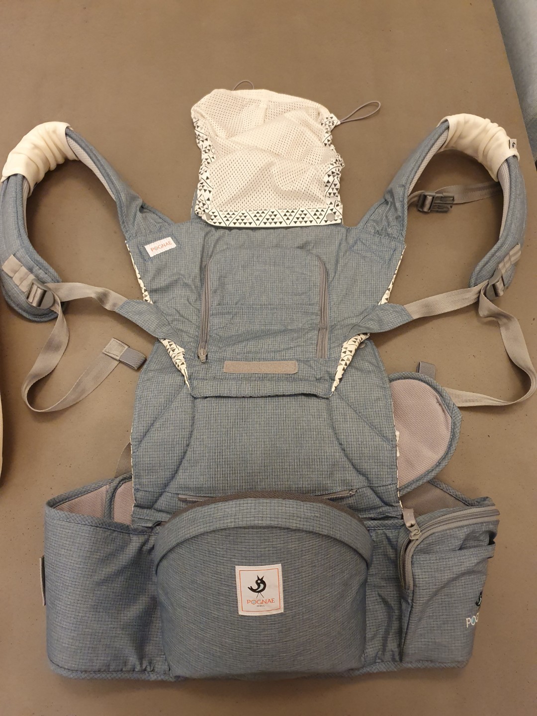 Pognae No5 Plus All in One Carrier, Babies & Kids, Going Out, Carriers ...