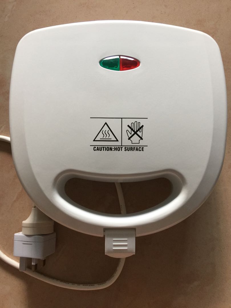 Sandwich MakerBrilliant Basics, TV & Home Appliances, Kitchen