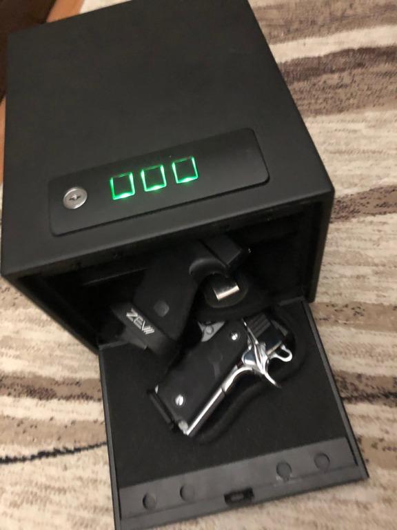 Stack-On Quick Access 2 Pistol Gun Safe with Electronic ...